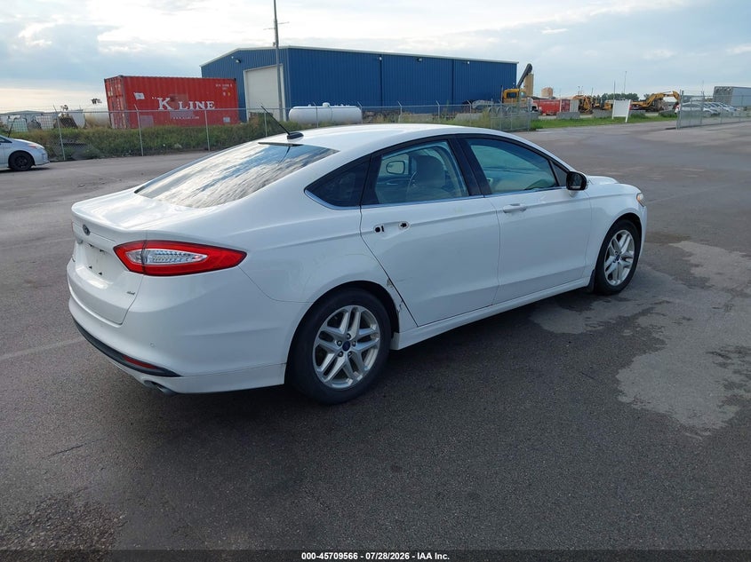 2016 FORD FUSION auction photo 4