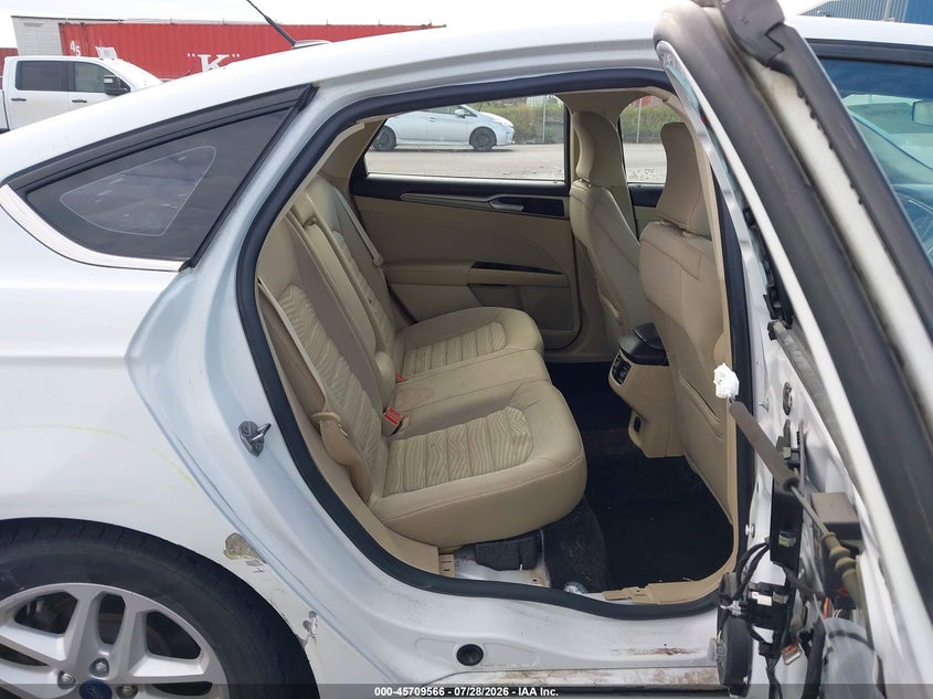 2016 FORD FUSION auction photo 8