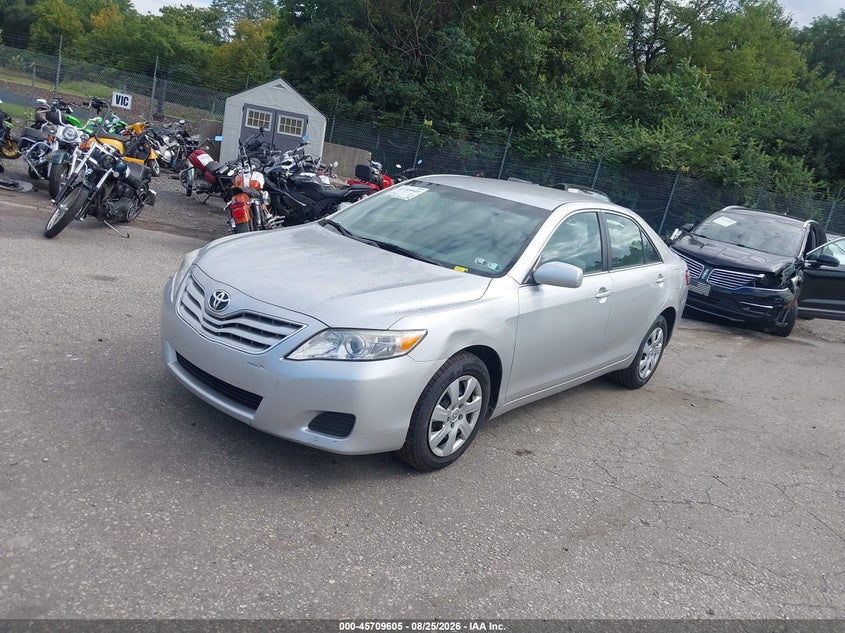 2011 Toyota Camry, Удар сзади, IAAI, VIN 4T1BF3EK7BU653340 — фото 2