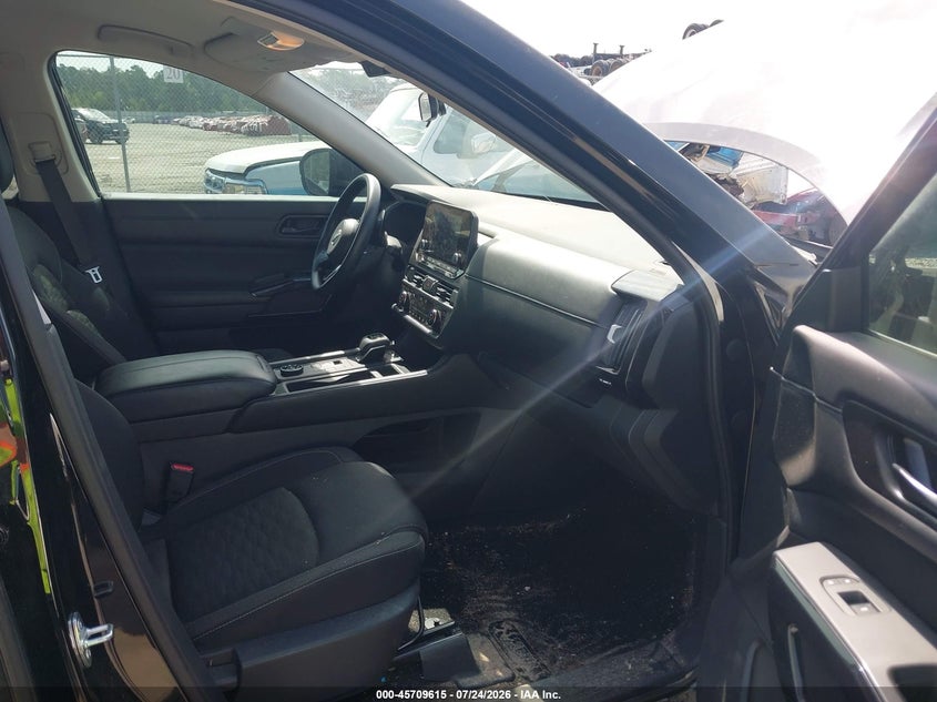2023 NISSAN PATHFINDER auction photo 5