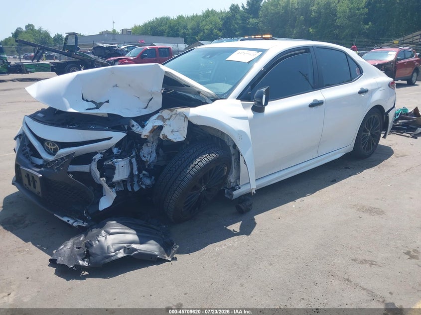 2019 Toyota Camry Se, Front End, IAAI, VIN 4T1B11HK3KU300303 — photo 2