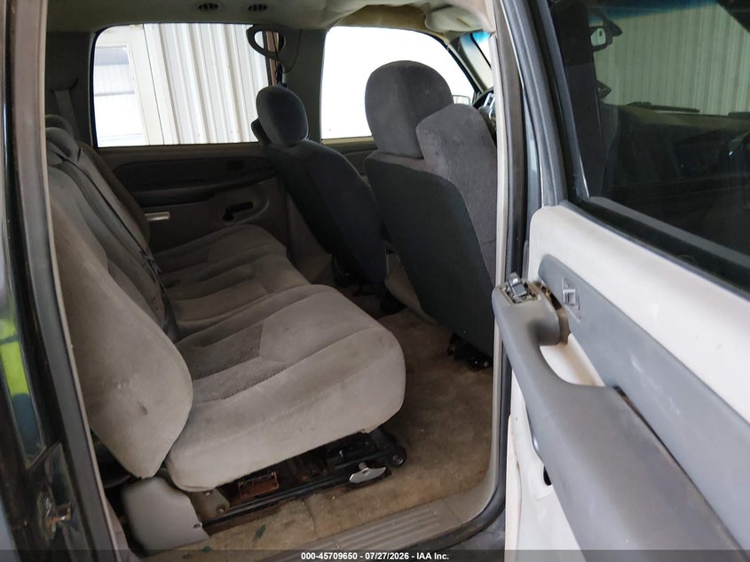 2003 CHEVROLET SUBURBAN 2500 auction photo 8