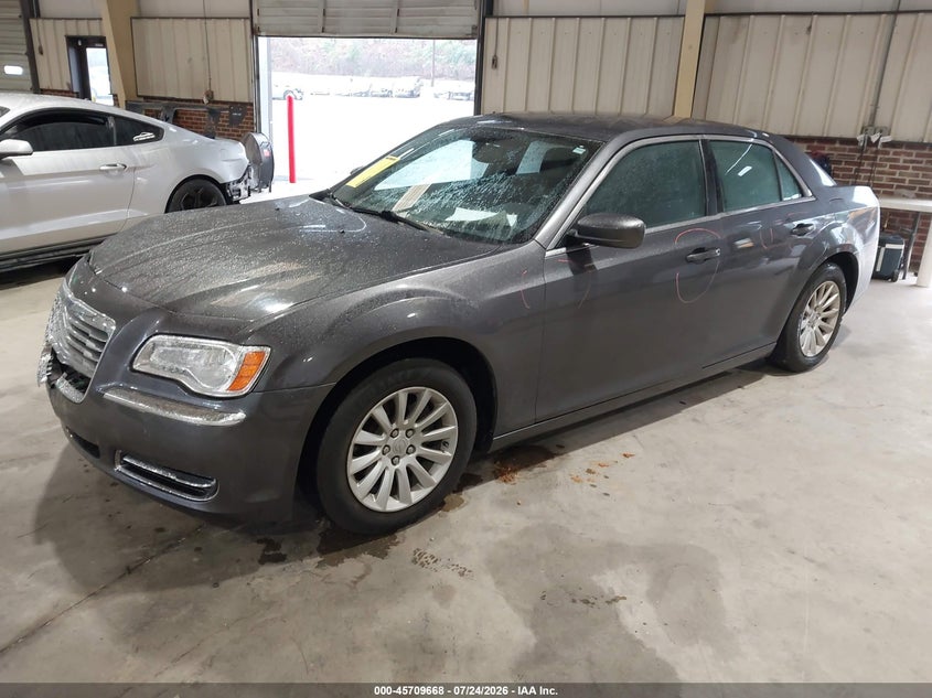 Vin: 2c3ccaagxdh614033, lot: 46208324, chrysler 300 motown 20132