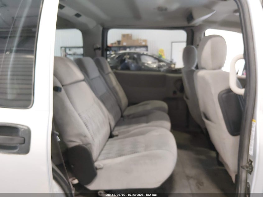 2002 CHEVROLET VENTURE auction photo 8