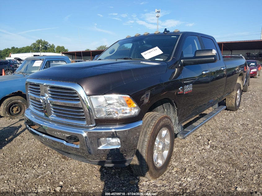 Vin: 3c6ur5jl2hg647088, lot: 46208374, ram 2500 big horn  4x4 8' box 20172