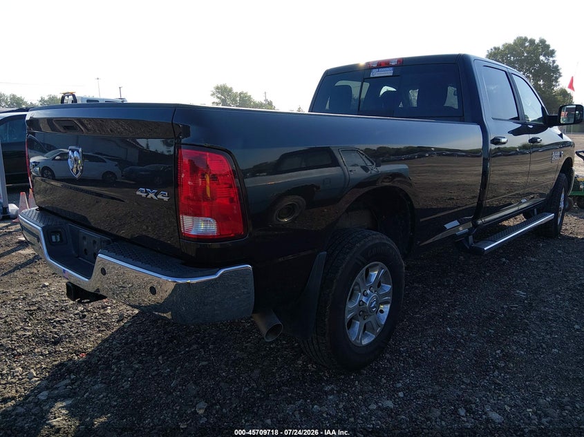 Vin: 3c6ur5jl2hg647088, lot: 46208374, ram 2500 big horn  4x4 8' box 20174