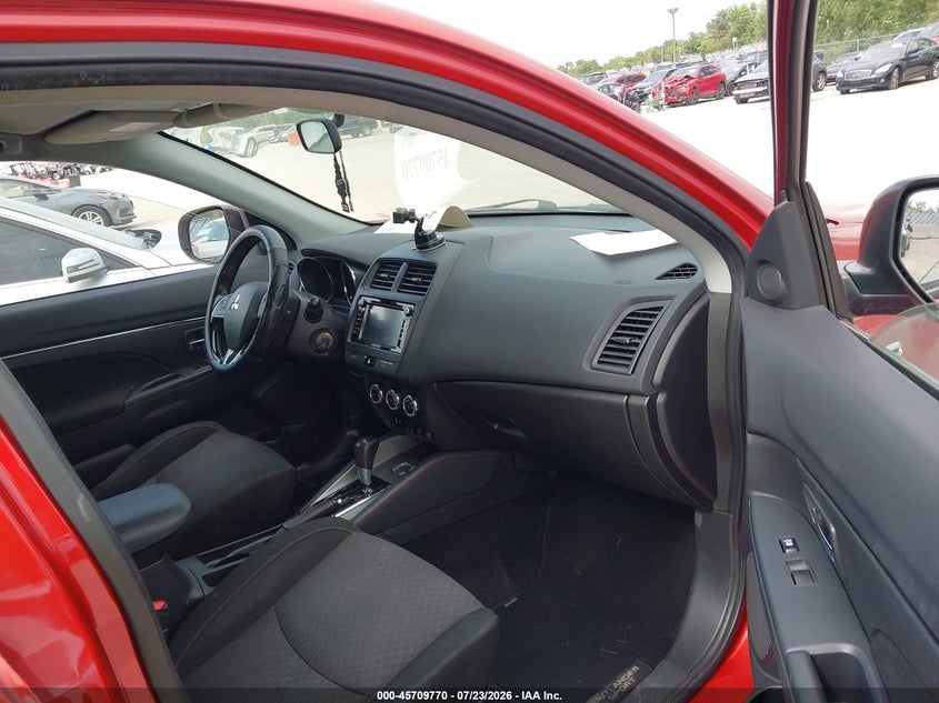 2018 MITSUBISHI OUTLANDER SPORT auction photo 5