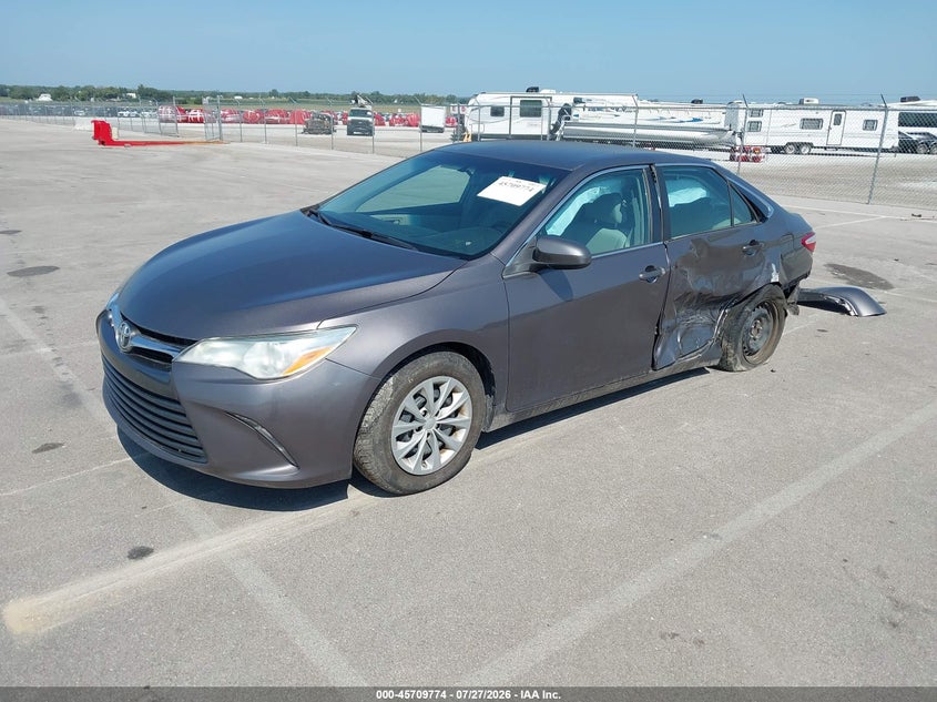 Vin: 4t1bf1fk2gu137090, lot: 46208431, toyota camry le/xle/se/xse 20162