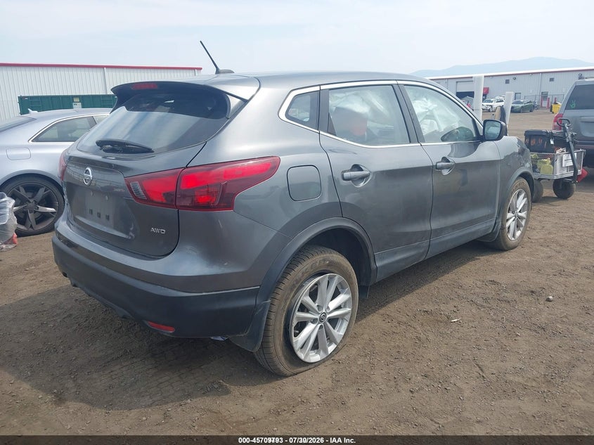 2019 NISSAN ROGUE SPORT auction photo 4