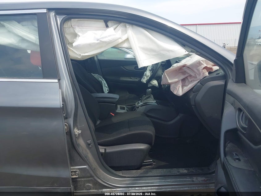 2019 NISSAN ROGUE SPORT auction photo 5