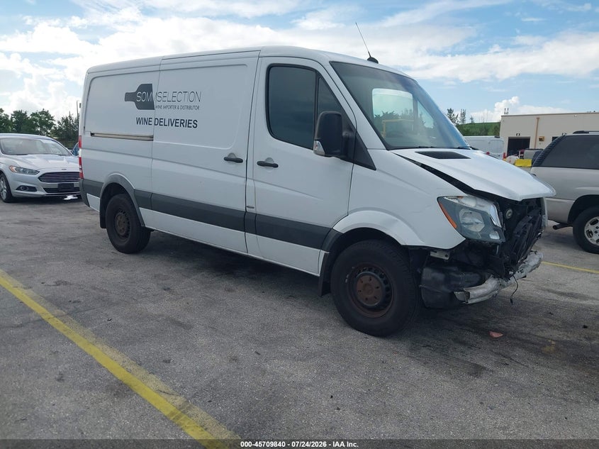 Vin: wd3pe7dd6gp254104, lot: 46208497, mercedes-benz sprinter 2500 normal roof 2016 img_1