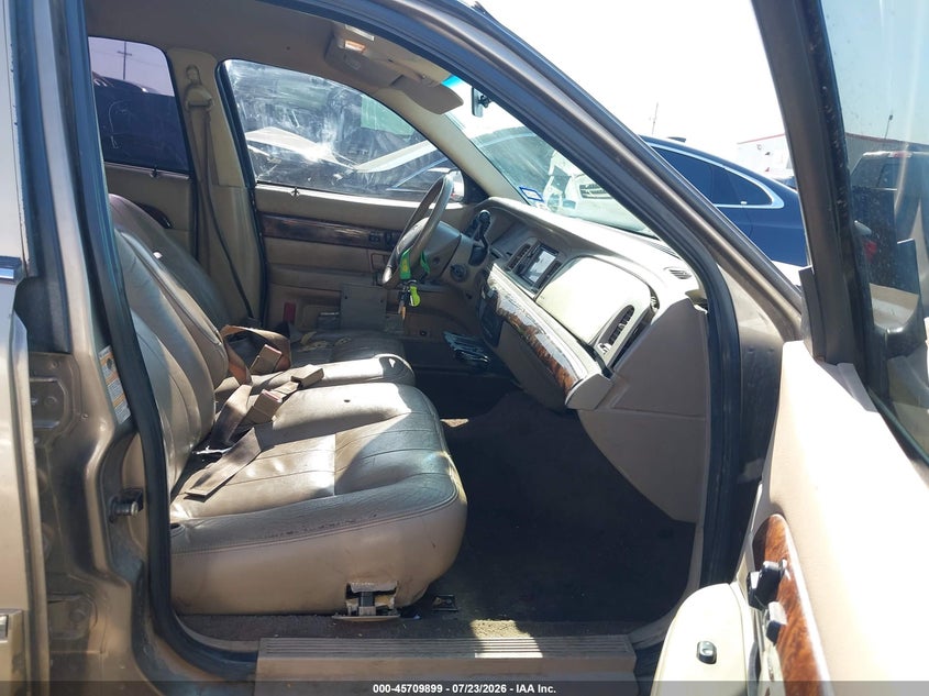 2004 MERCURY GRAND MARQUIS auction photo 5