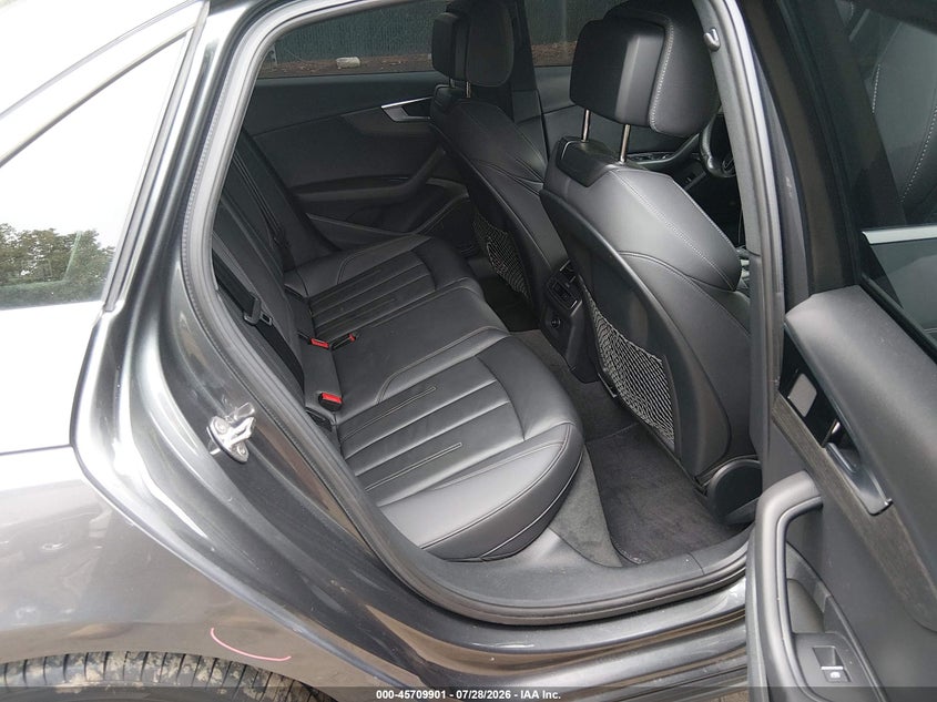 AUDI A4 - zdjęcie 8