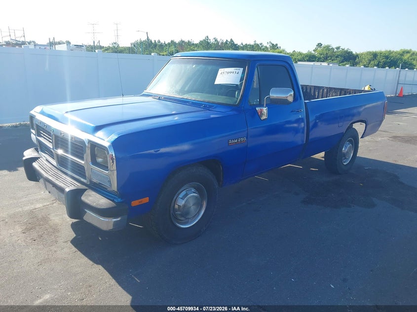 1993 DODGE D-SERIES auction photo 2