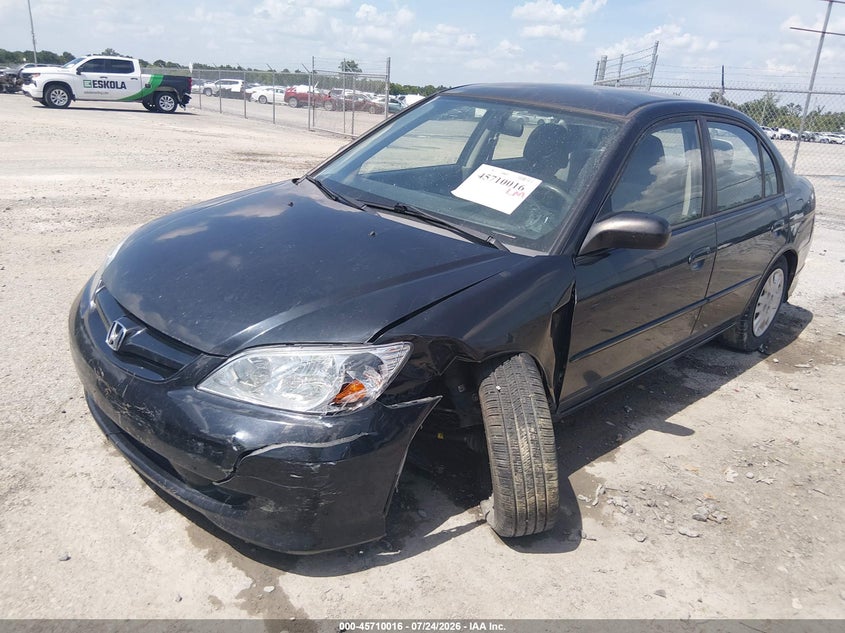 2005 Honda Civic, Left Front, IAAI, VIN 2HGES166X5H556113 — photo 2