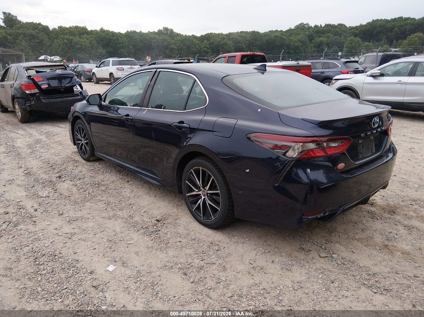 2022 TOYOTA CAMRY auction photo 3