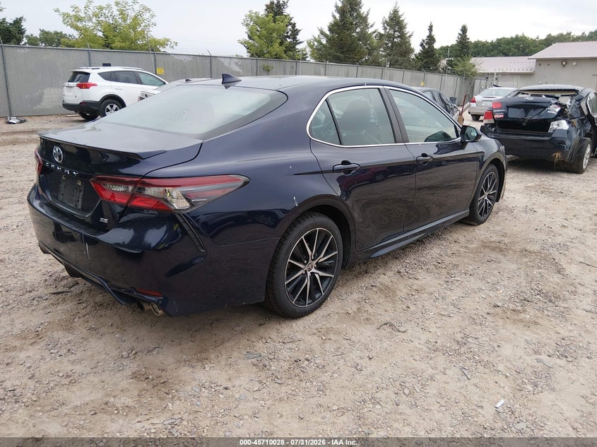 2022 TOYOTA CAMRY auction photo 4