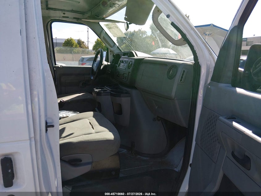 2013 FORD E-150 auction photo 5