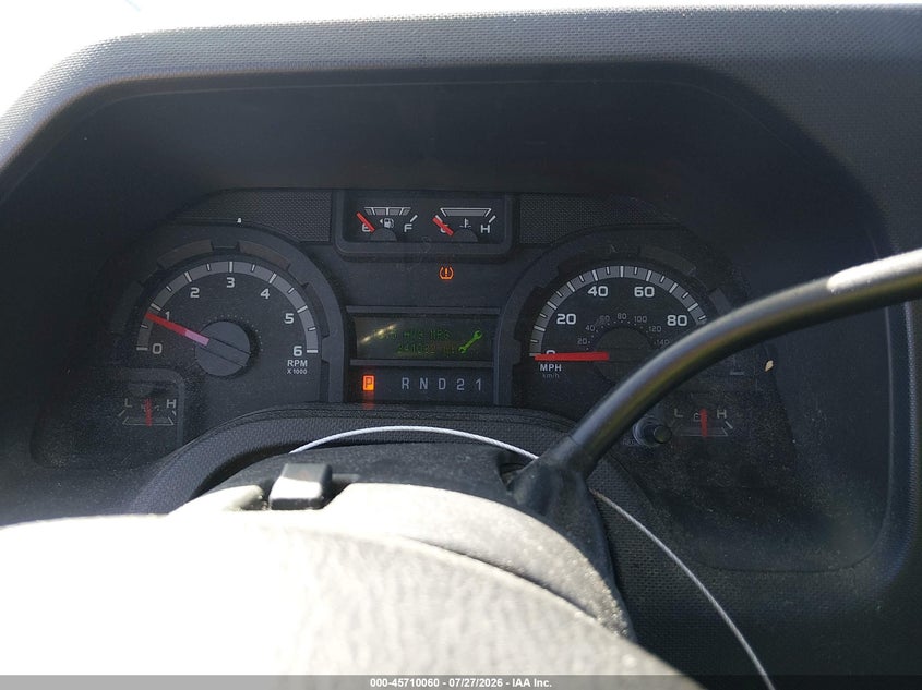 2013 FORD E-150 auction photo 7
