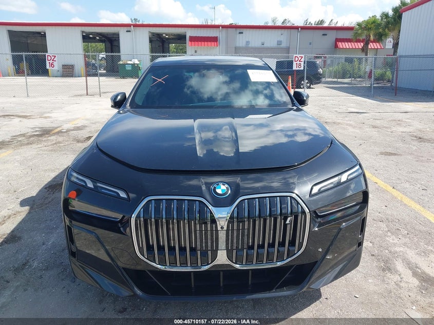 2023 BMW I7 auction photo 6