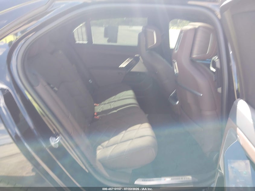 2023 BMW I7 auction photo 8