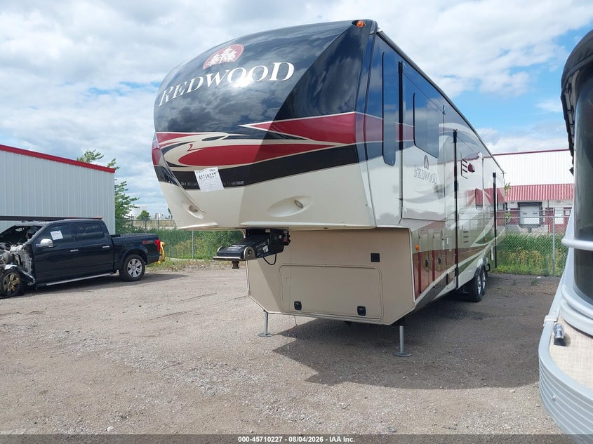 2013 REDWOOD 36FL 5TH WHL TRAVEL TRAILER auction photo 2