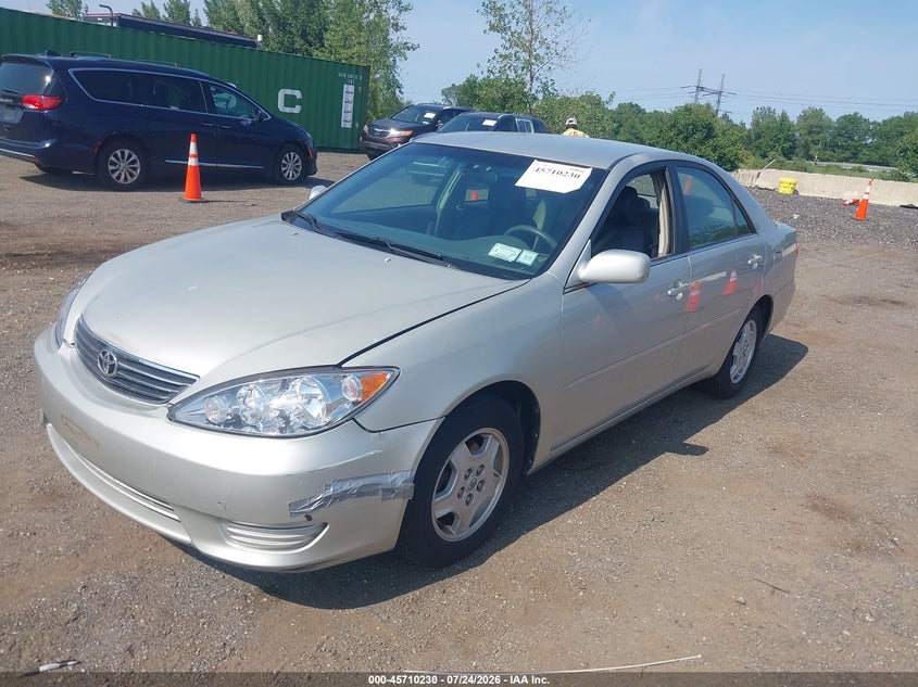 2006 Toyota Camry, Front End, IAAI, VIN 4T1BE32K66U743429 — photo 2