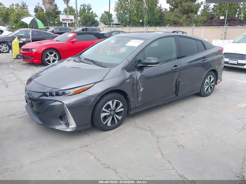 2018 TOYOTA PRIUS PRIME auction photo 2