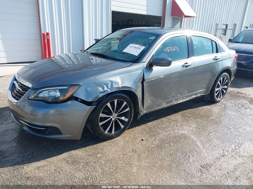 Vin: 1c3ccbbg4dn715306, lot: 46208947, chrysler 200 touring 20132