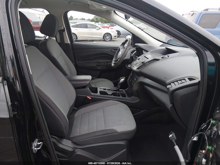 2017 FORD ESCAPE auction photo 5