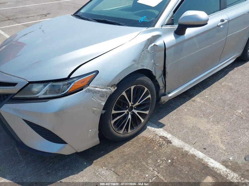 2018 TOYOTA CAMRY auction photo 6