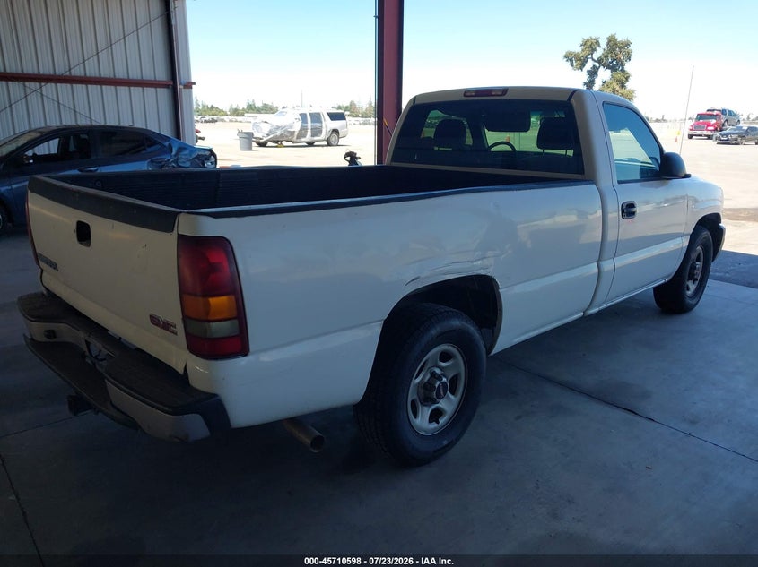 2003 GMC SIERRA TRUCK 4.8L V-8 270HP