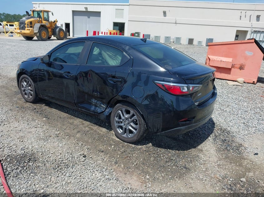 2020 TOYOTA YARIS — zdjęcie 3