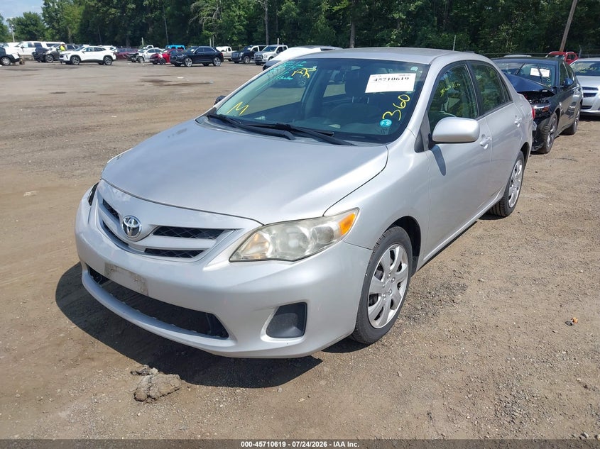 Vin: 2t1bu4ee1cc796549, lot: 46209275, toyota corolla le 20122