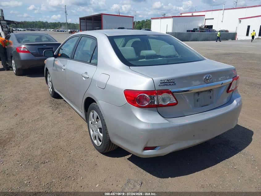 Vin: 2t1bu4ee1cc796549, lot: 46209275, toyota corolla le 20123