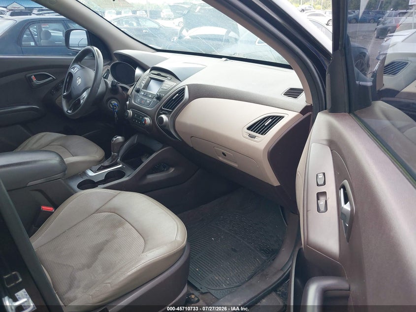 2015 HYUNDAI TUCSON auction photo 5