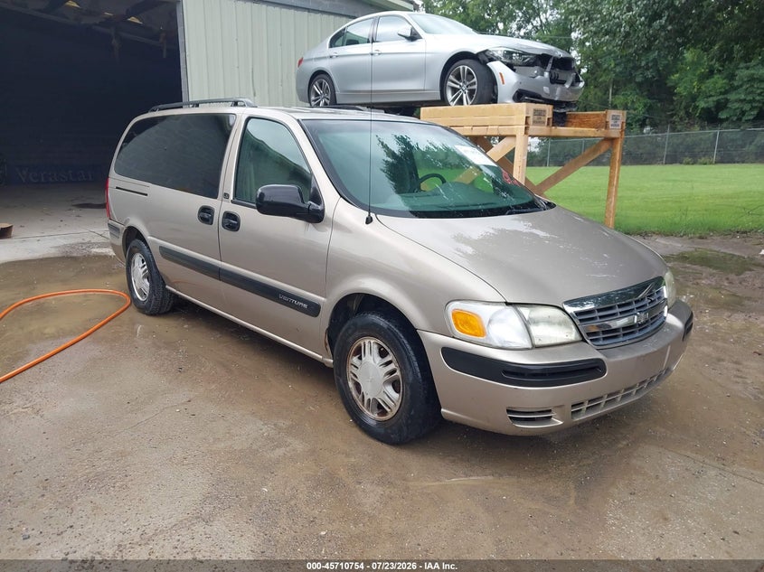 2004 CHEVROLET VENTURE auction photo 1