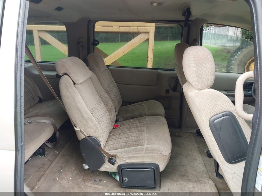 2004 CHEVROLET VENTURE auction photo 8