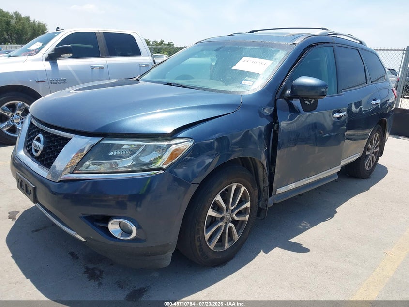 2014 NISSAN PATHFINDER auction photo 2