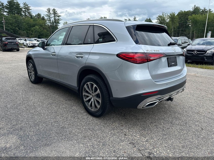 2023 MERCEDES-BENZ GLC 300 auction photo 3