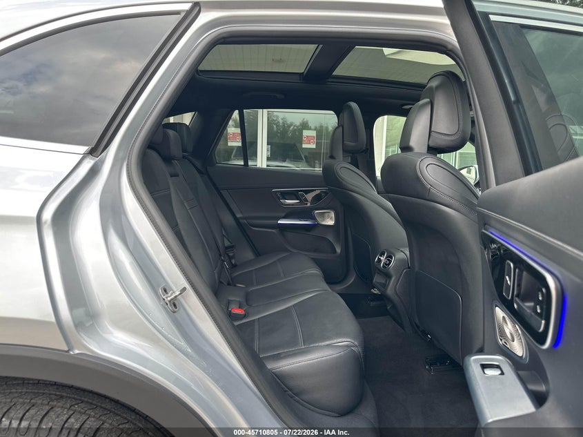 2023 MERCEDES-BENZ GLC 300 auction photo 8