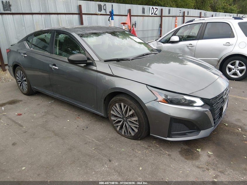 2024 NISSAN ALTIMA auction photo 1