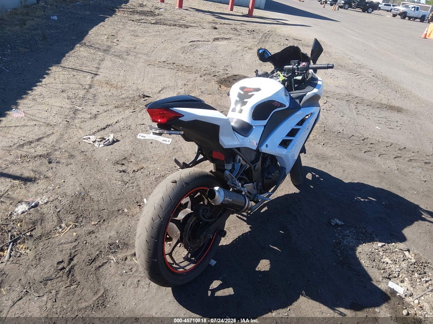 2013 KAWASAKI EX300 auction photo 4