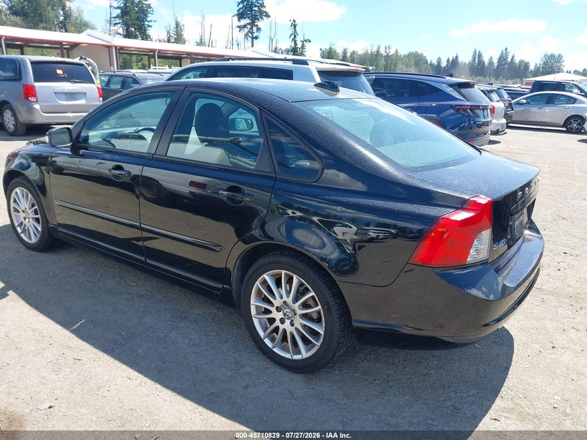 2010 VOLVO S40 auction photo 3