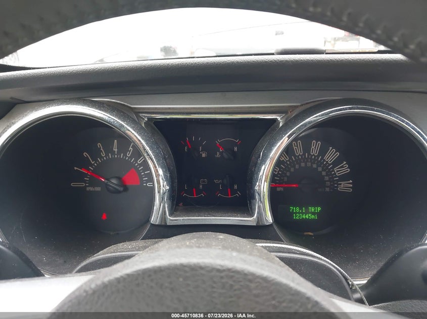 2006 FORD MUSTANG auction photo 7