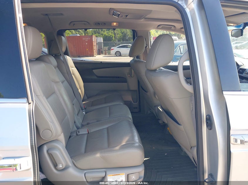 2011 HONDA ODYSSEY auction photo 8