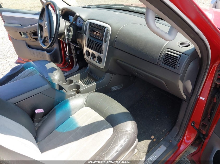 2005 MERCURY MOUNTAINEER auction photo 5