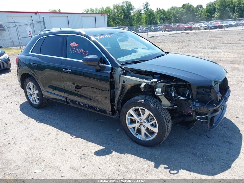 Vin: wa1aucf32r1083539, lot: 46209576, audi q3 premium 40 tfsi quattro tiptronic 2024 img_1