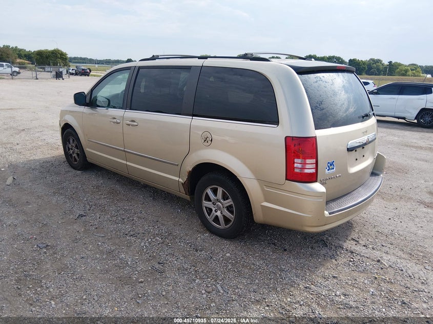 Vin: 2a4rr8dx8ar496198, lot: 46209591, chrysler town & country touring plus 20103