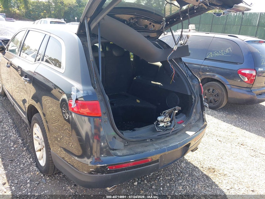2013 LINCOLN MKT auction photo 6